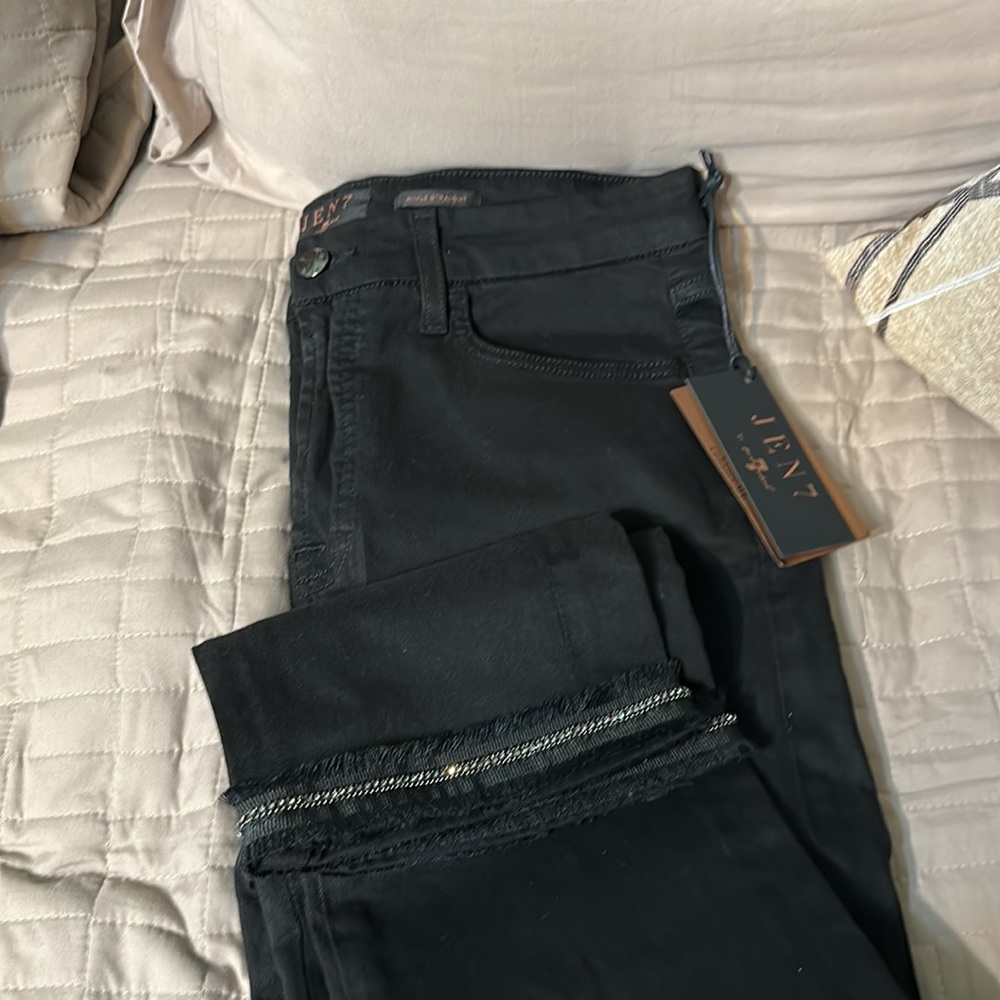 Jen7 for all Mankind Ankle Straight Fray Hem Black